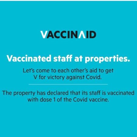 Vaccinated Staff - Oyo Flagship 2131 Hotel Binong Тангеранг Экстерьер фото
