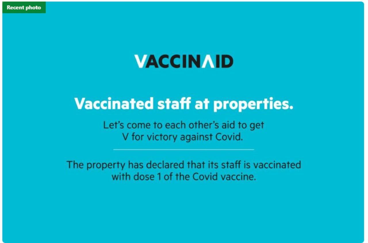 Vaccinated Staff - Oyo Flagship 2131 Hotel Binong Тангеранг Экстерьер фото